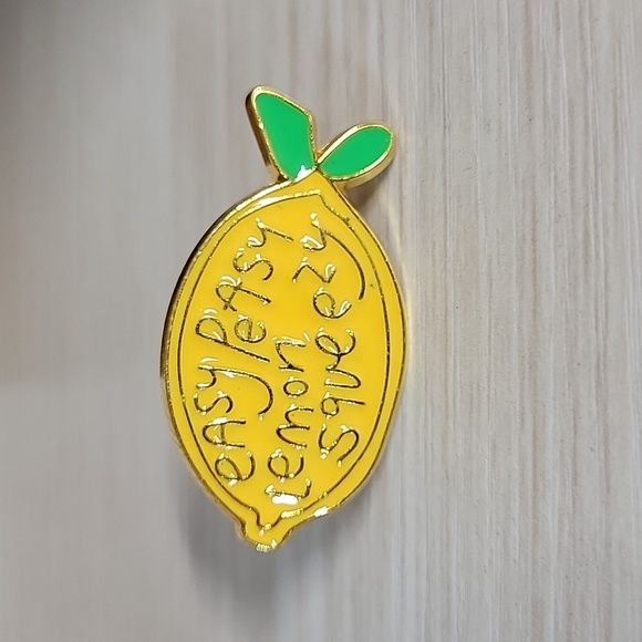 🔥LAST ONE🔥 EASY PEASY LEMON PIN - Picture 3 of 5